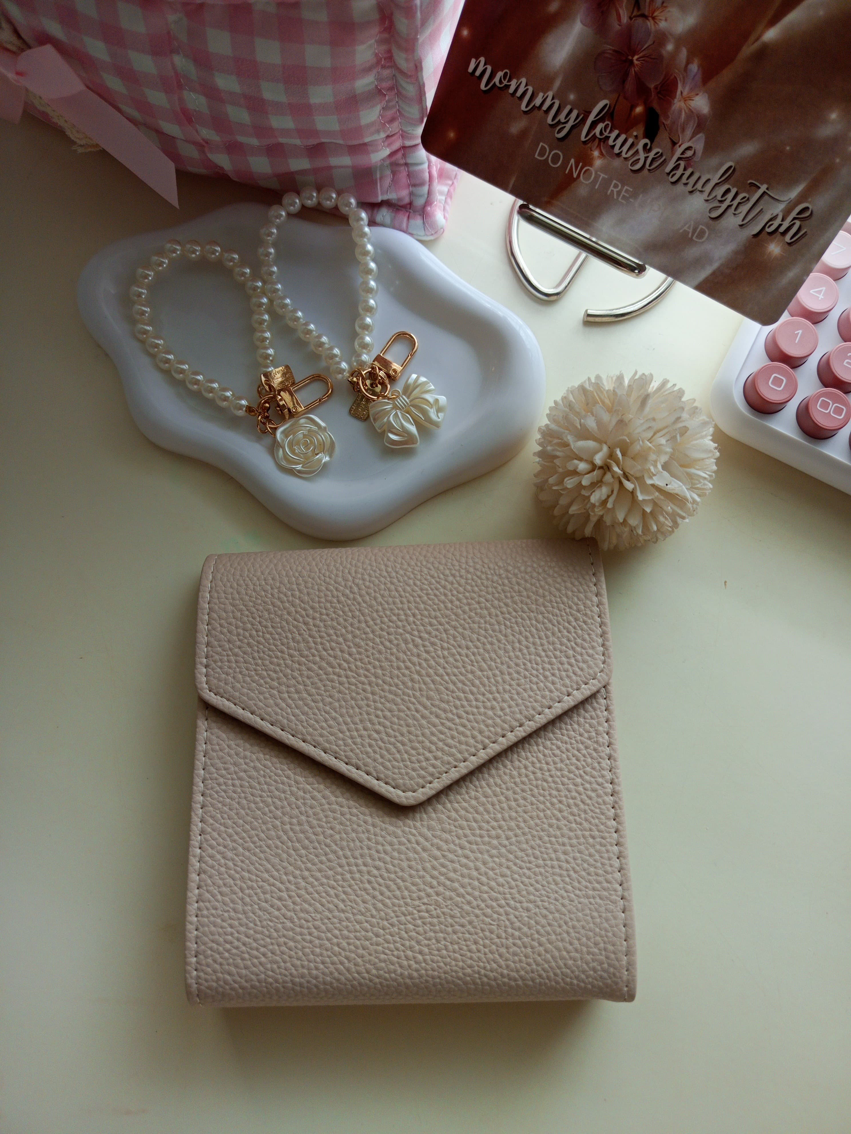 Cream Copper Binder
